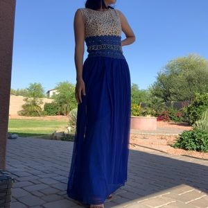 Long prom dress color blue and cream size medium brand Yifeng